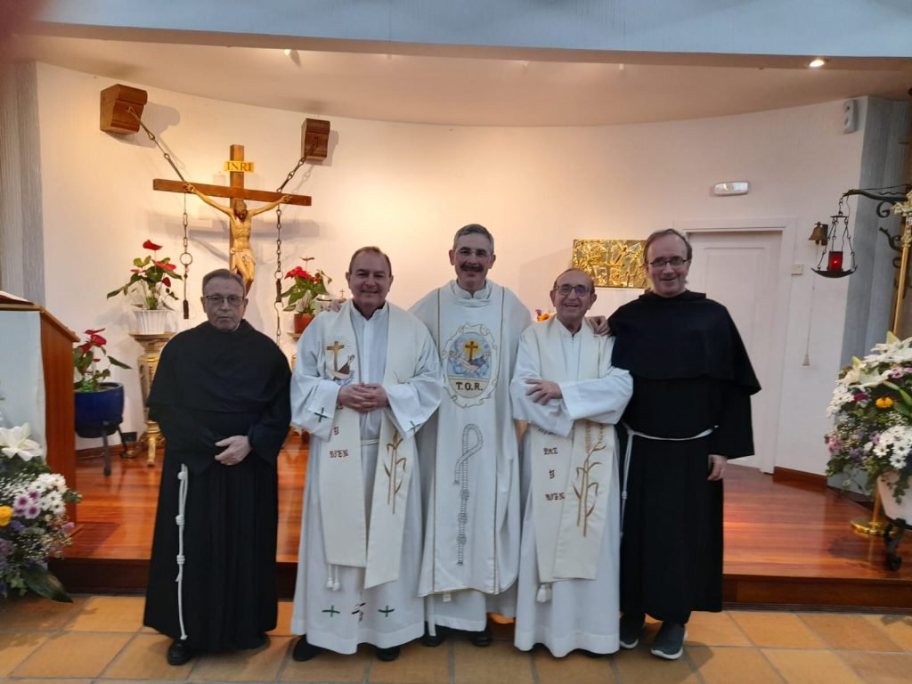 Comunidad de la Parroquia Santo Niño de Cebú - Franciscanos TOR Madrid
